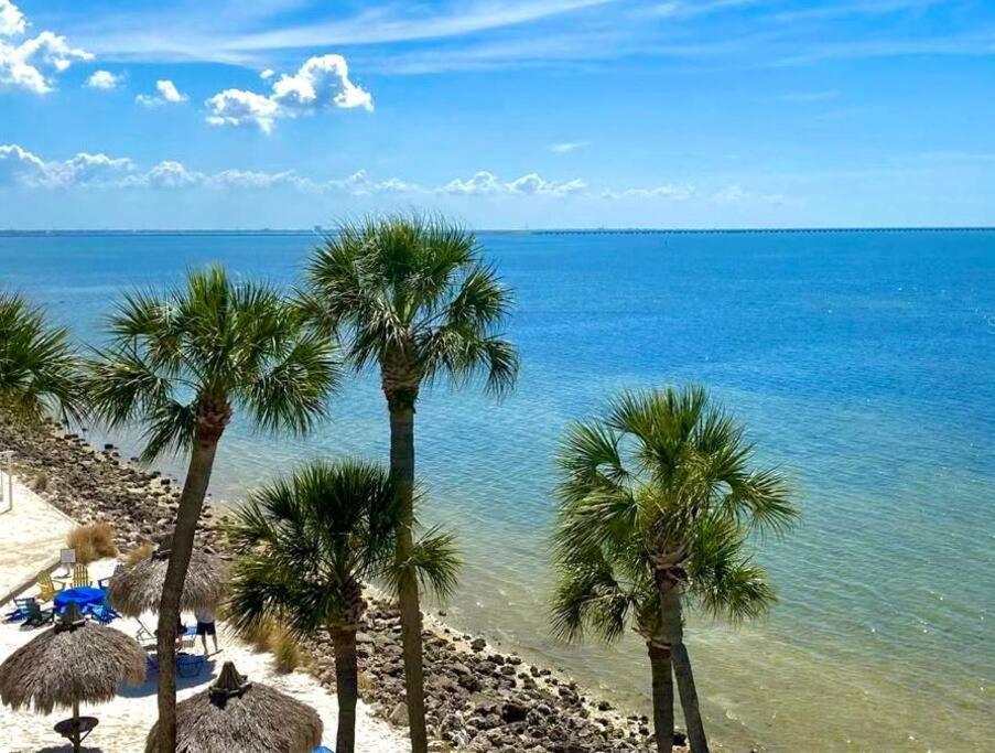 On The Rocks Villa Tampa Exterior foto