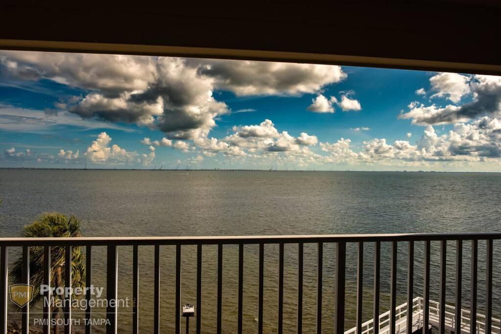 On The Rocks Villa Tampa Exterior foto